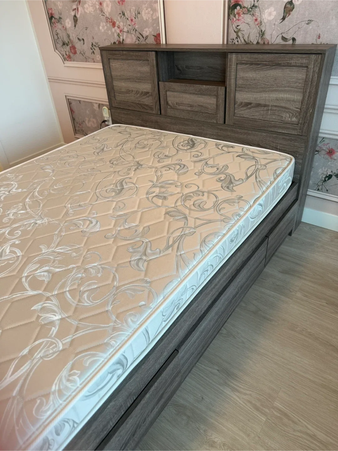 Airland Mattress - Good Condition image indicator(4)