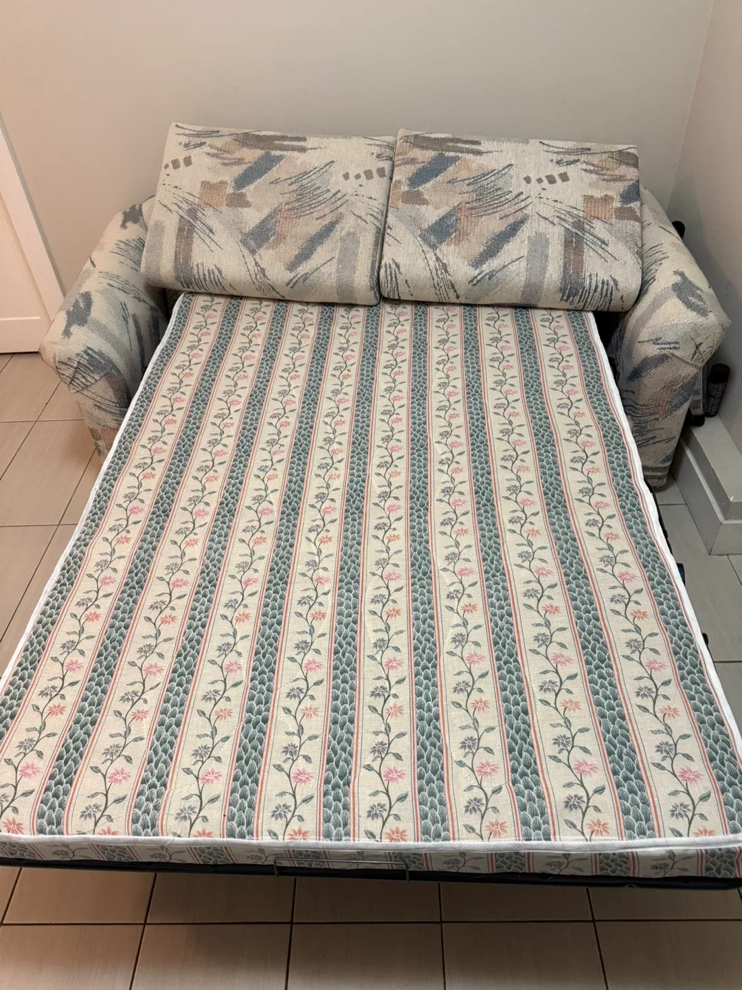 Sofa Bed - Good Condition image indicator(2)