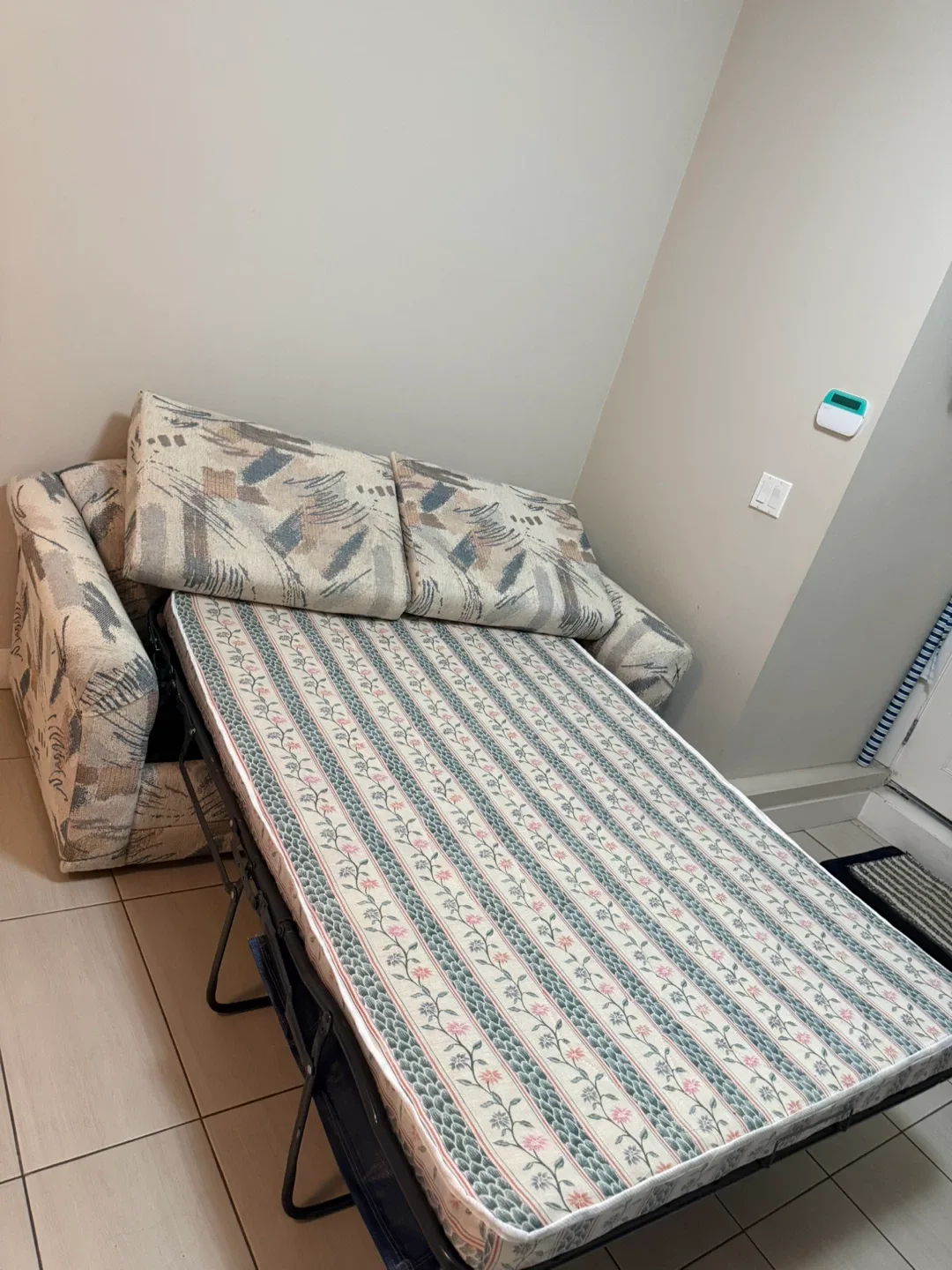 Sofa Bed - Good Condition image indicator(3)