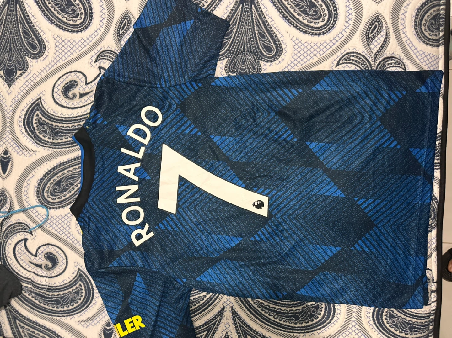 Adidas Manchester United Ronaldo Jersey - Size Small - photo 2