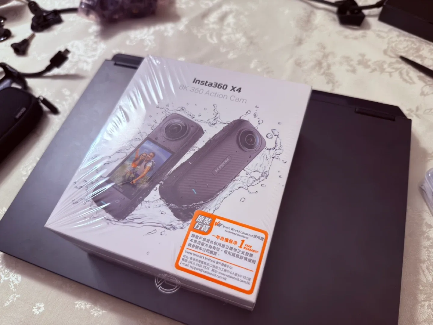 Insta360 X4 Action Cam + Snow Bundle