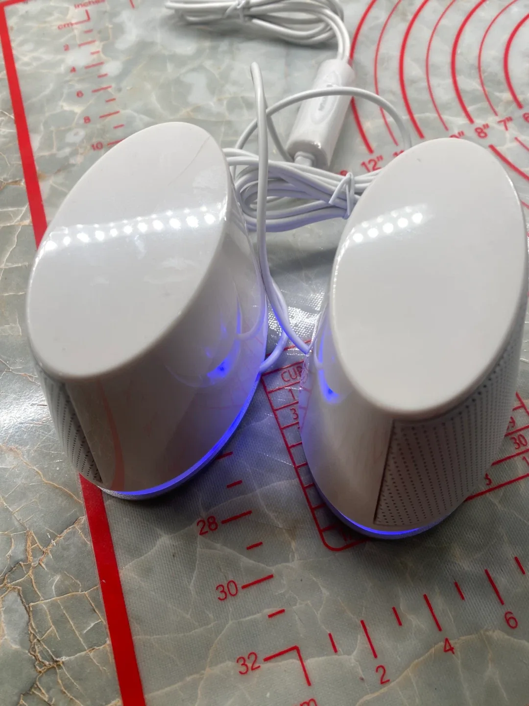 PC Laptop Desktop Multimedia Speakers, White image indicator(4)