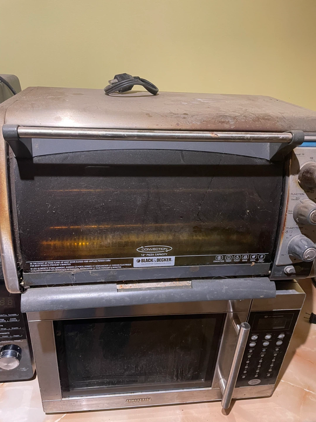 Black and Decker Convection Oven Available - photo 2