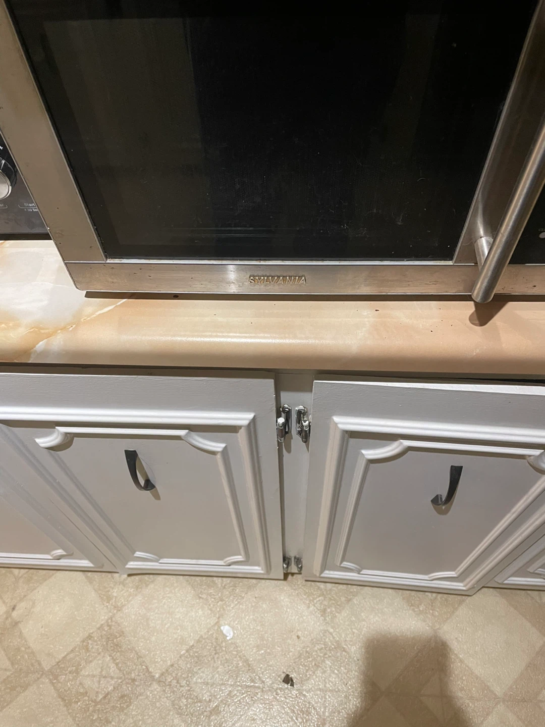 Sylvania Microwave Available - photo 2