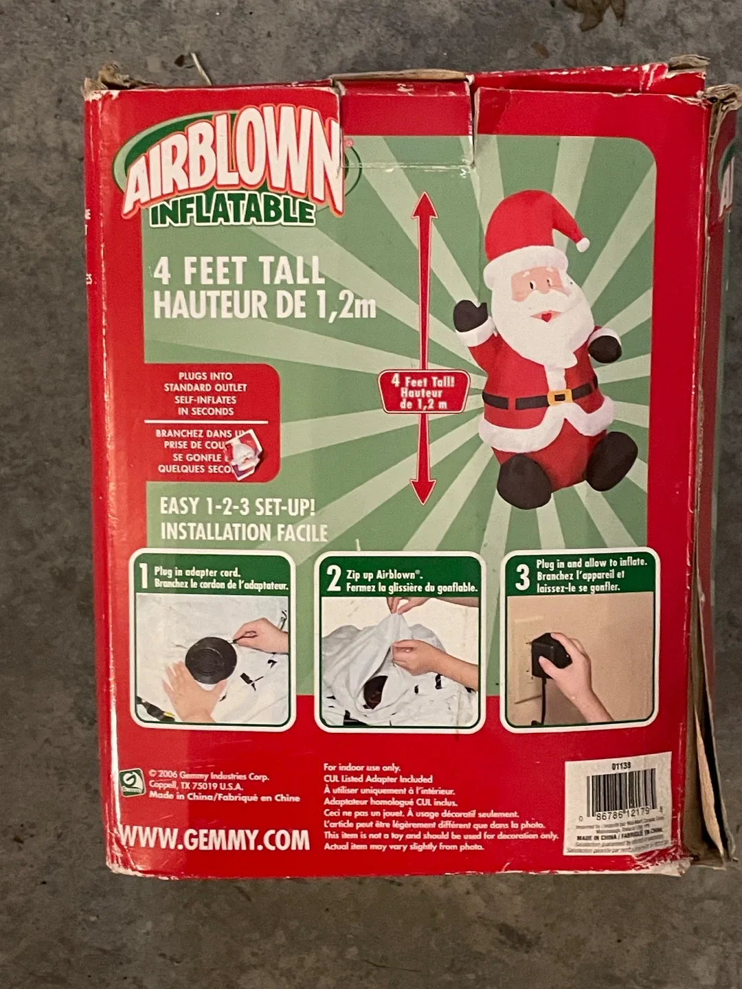 Gemmy Airblown Inflatable Santa - 4 Feet Tall image indicator(2)