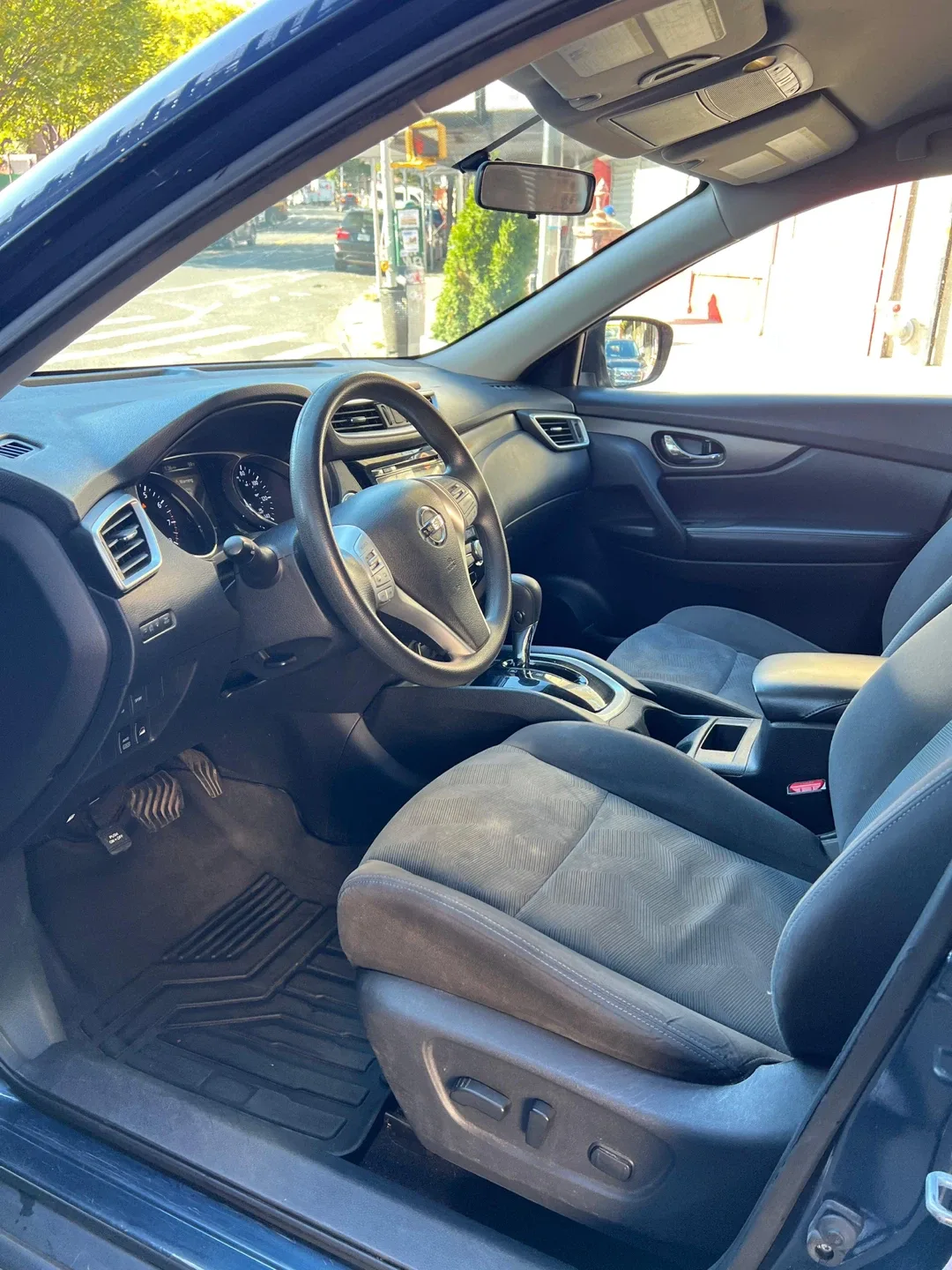 2016 NISSAN ROGUE SV AWD image indicator(4)