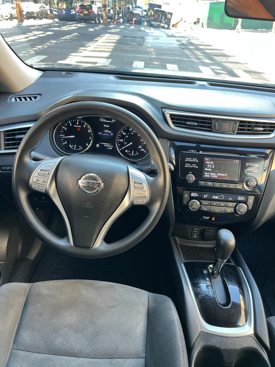 2016 NISSAN ROGUE SV AWD image indicator(7)