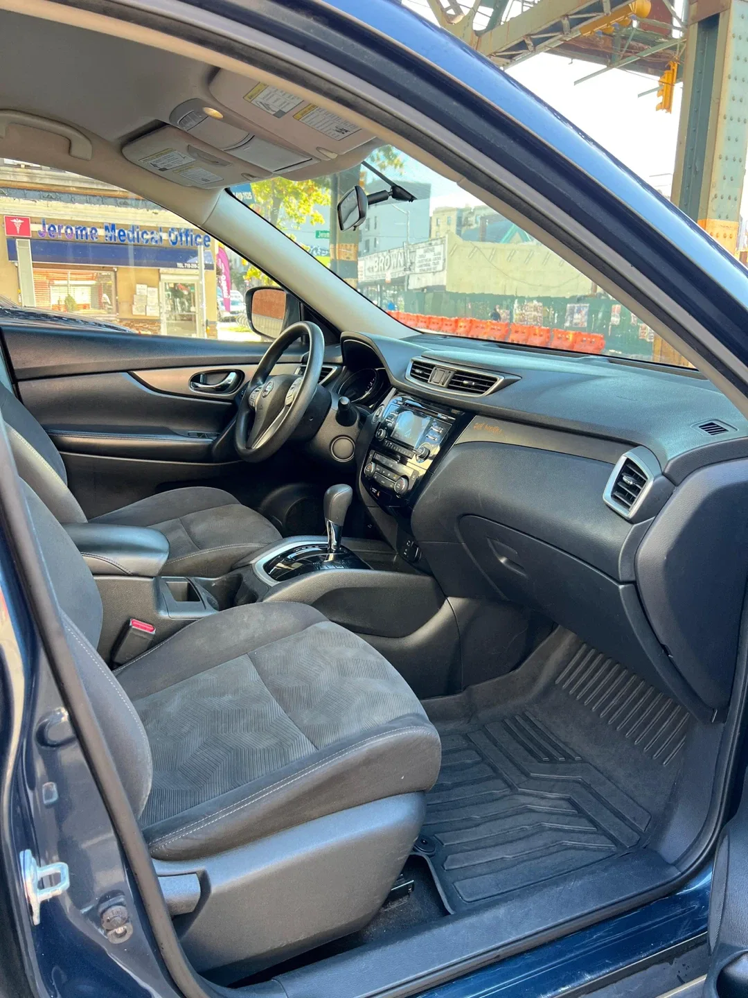 2016 NISSAN ROGUE SV AWD image indicator(9)