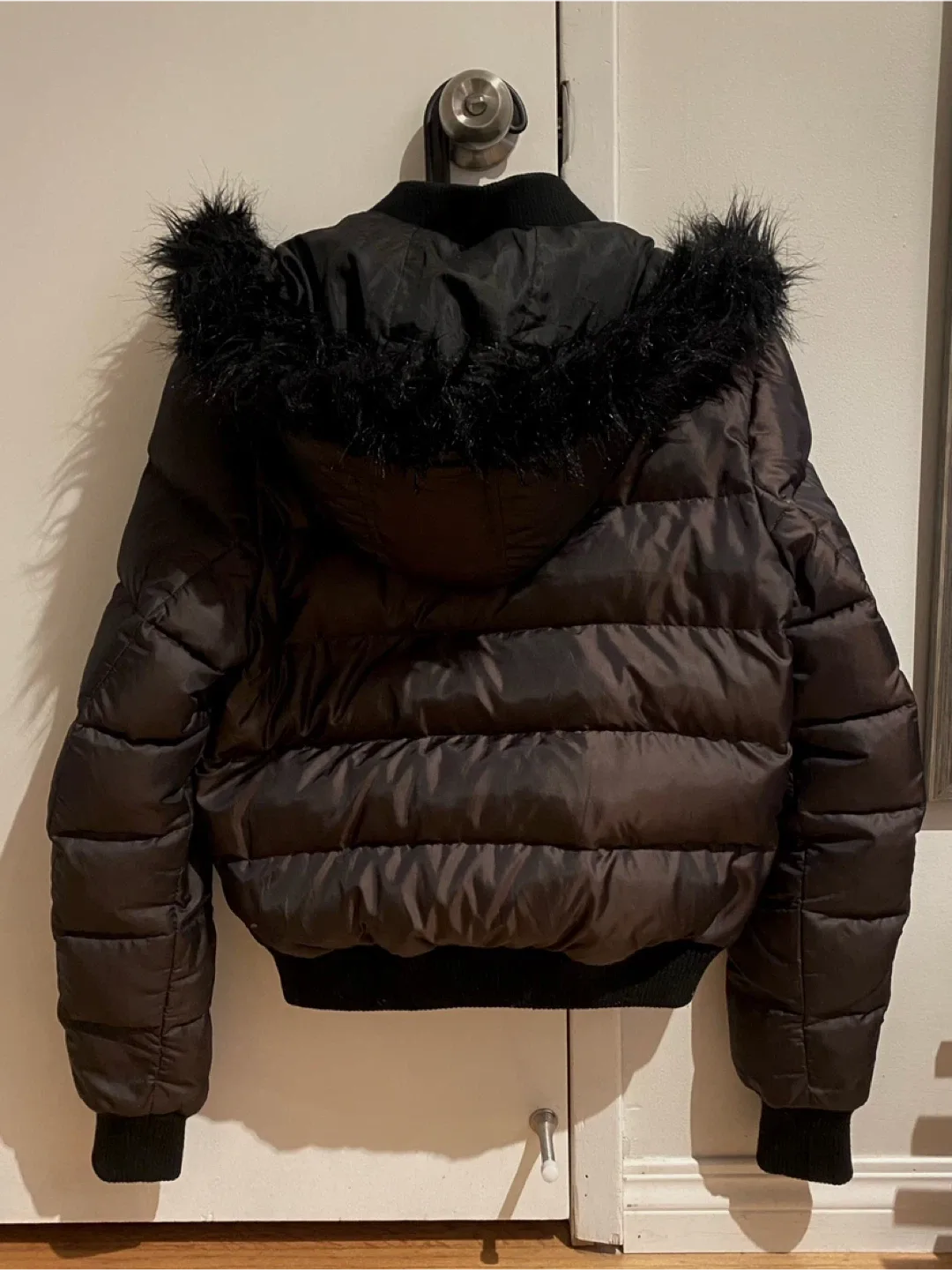 Guess Puffer Jacket image indicator(2)