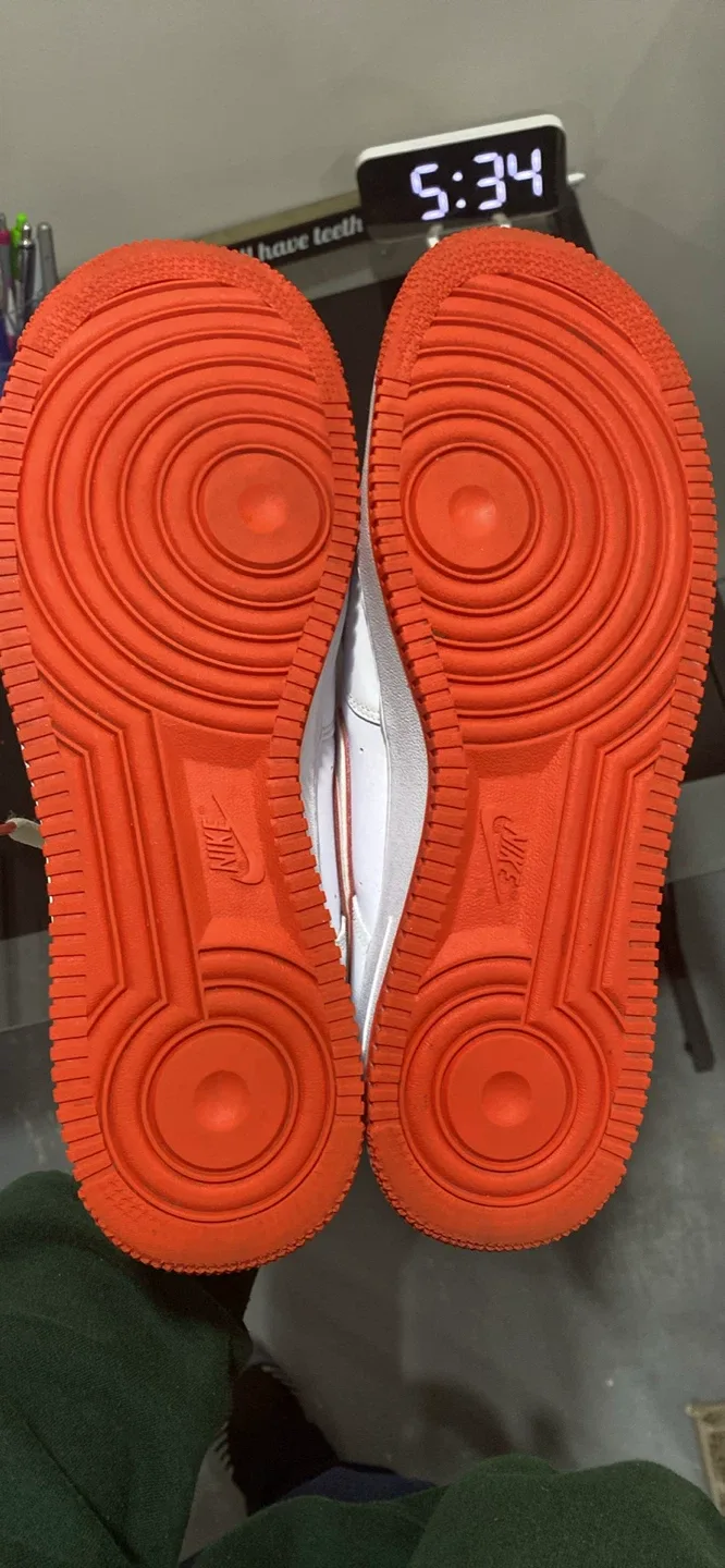 Nike Air Force 1 White/orange image indicator(4)