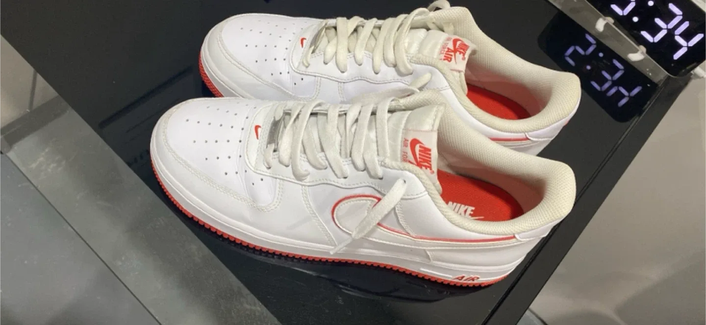 Nike Air Force 1 White/orange image indicator(2)