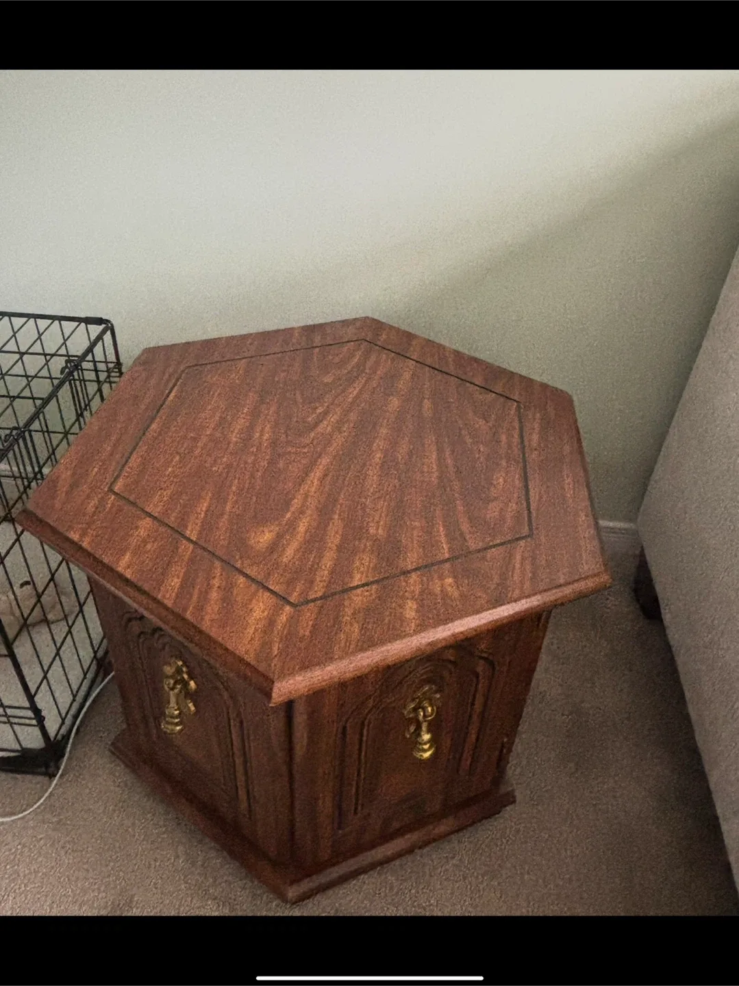 Wooden Corner Cabinet image indicator(3)