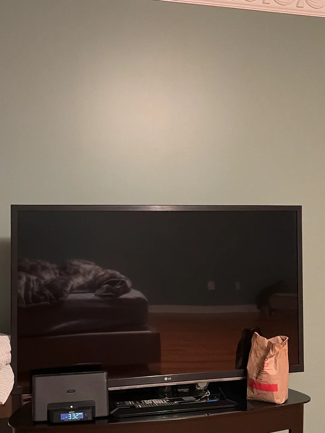 LG Television