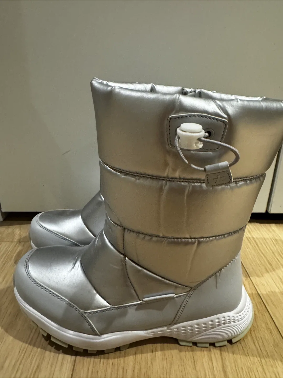 Bimbo Bimba  Silver Winter Boots - Size 220 image indicator(2)
