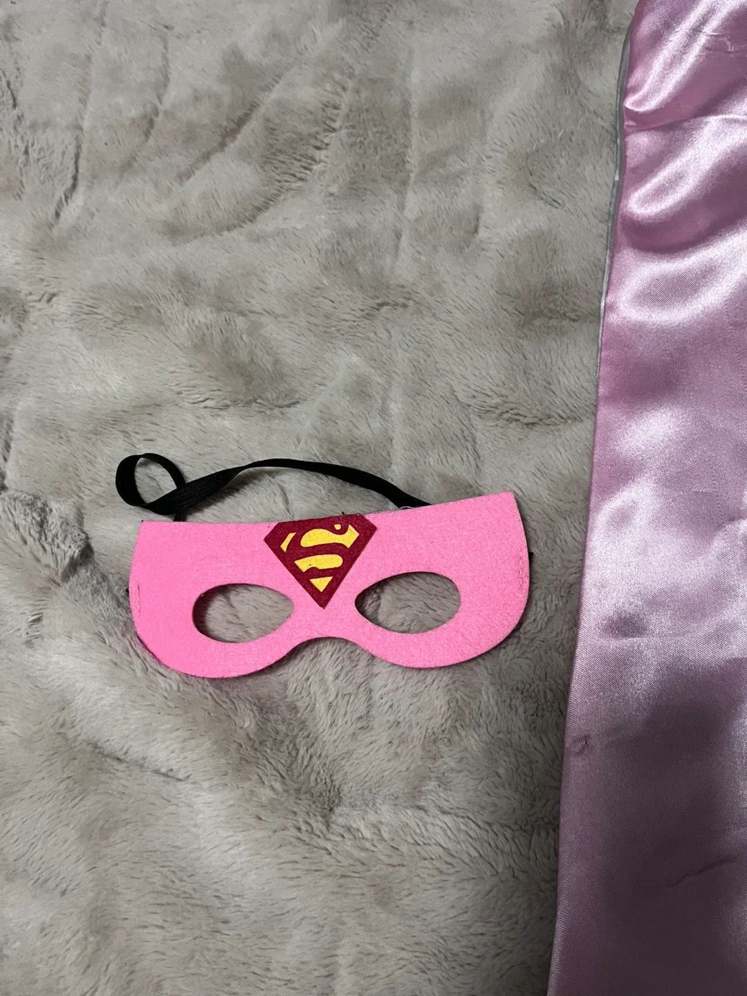 Supergirl Cape & Mask - Size Small image indicator(3)