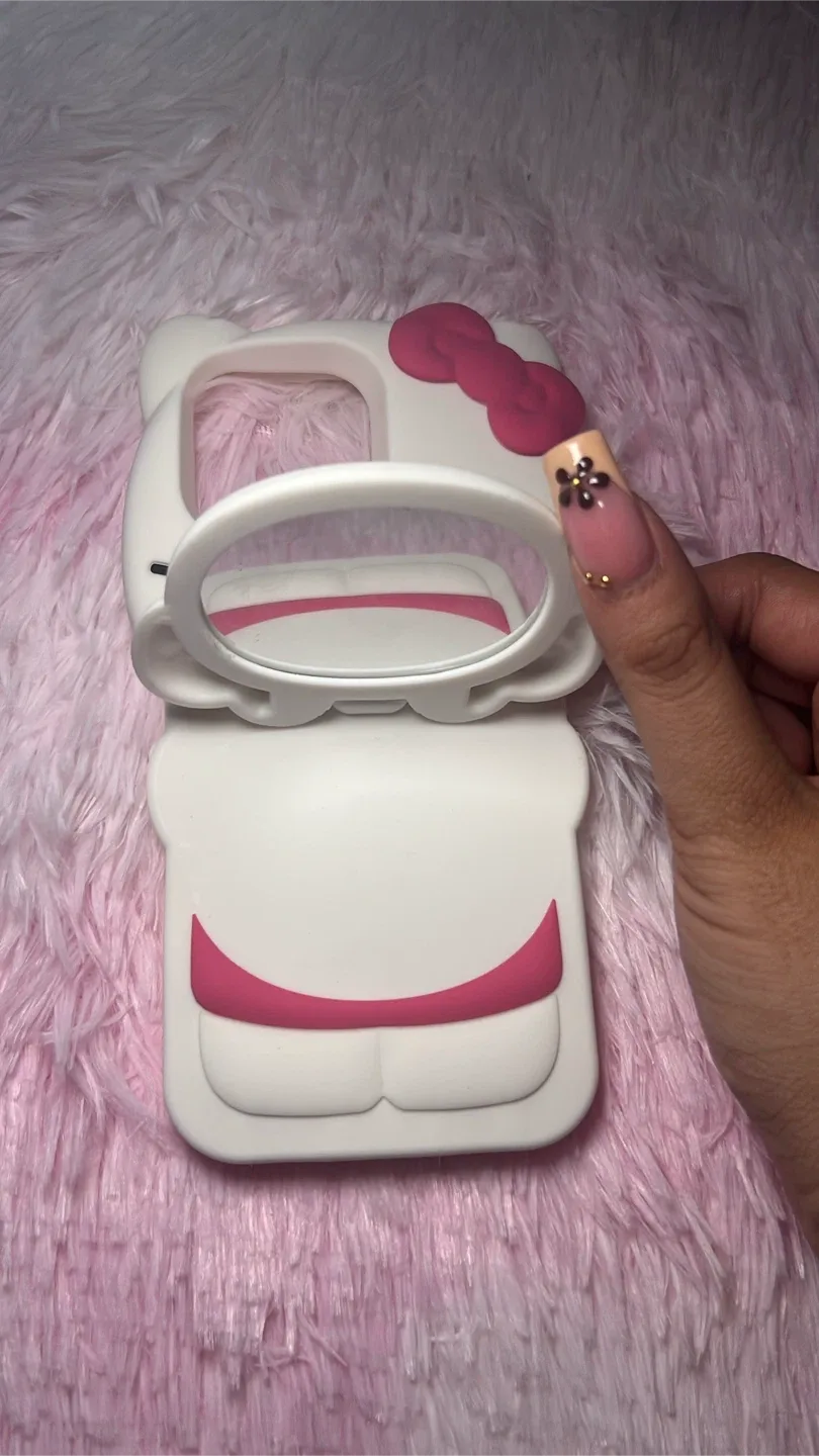 Hello Kitty iPhone Case image indicator(3)
