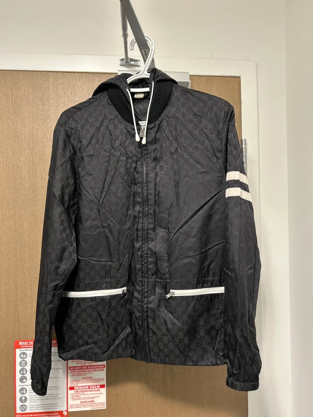 2017 Gucci windbreaker