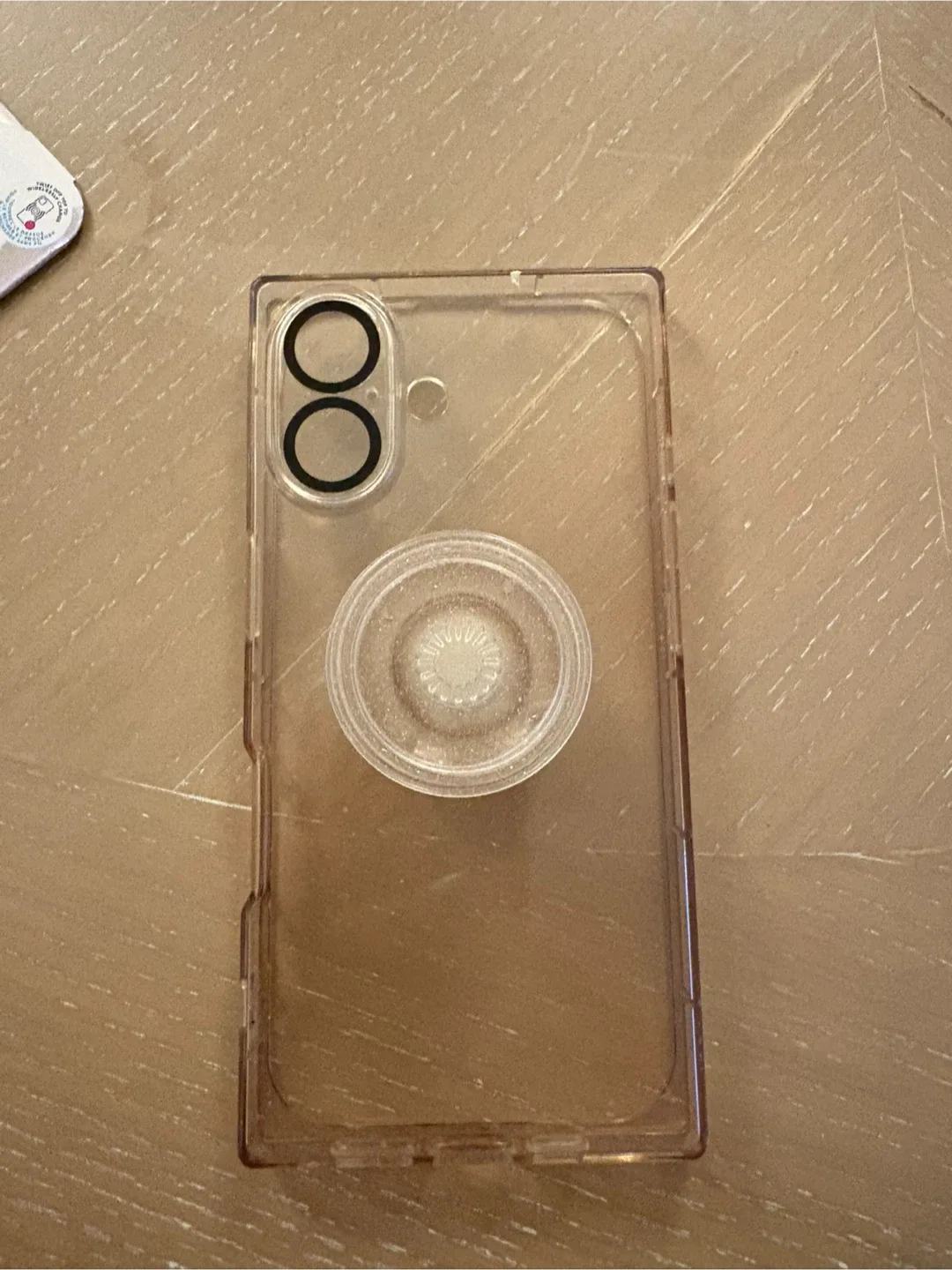 iPhone 16 case and pop socket