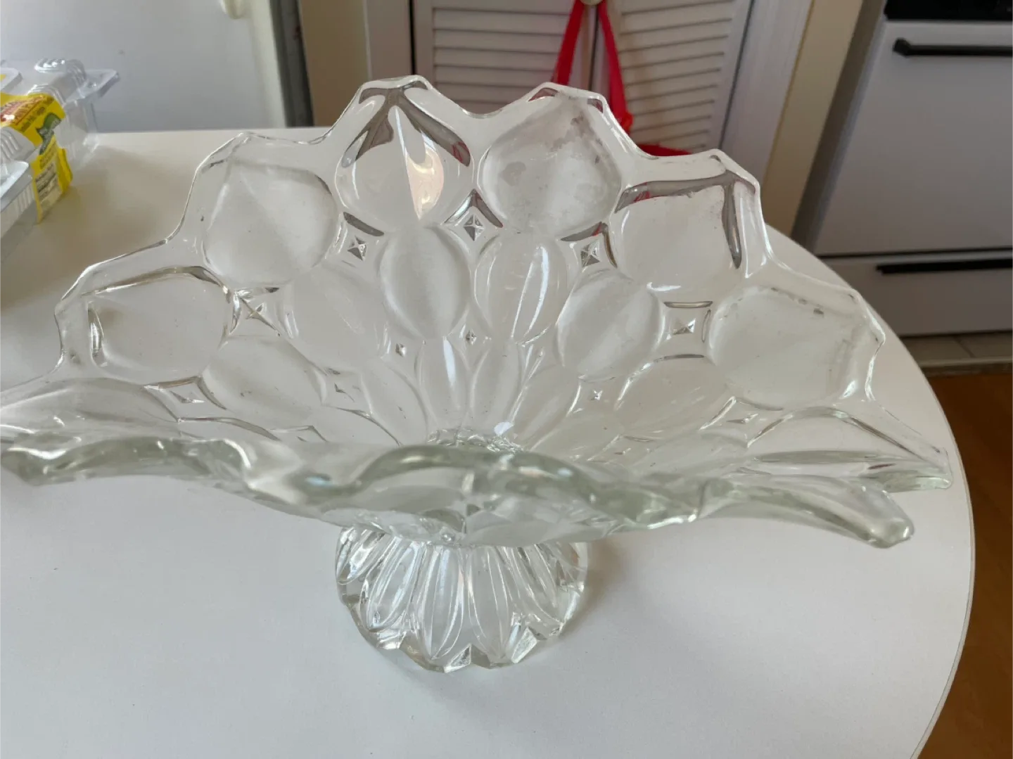 Clear Glass Decorative Bowl image indicator(3)