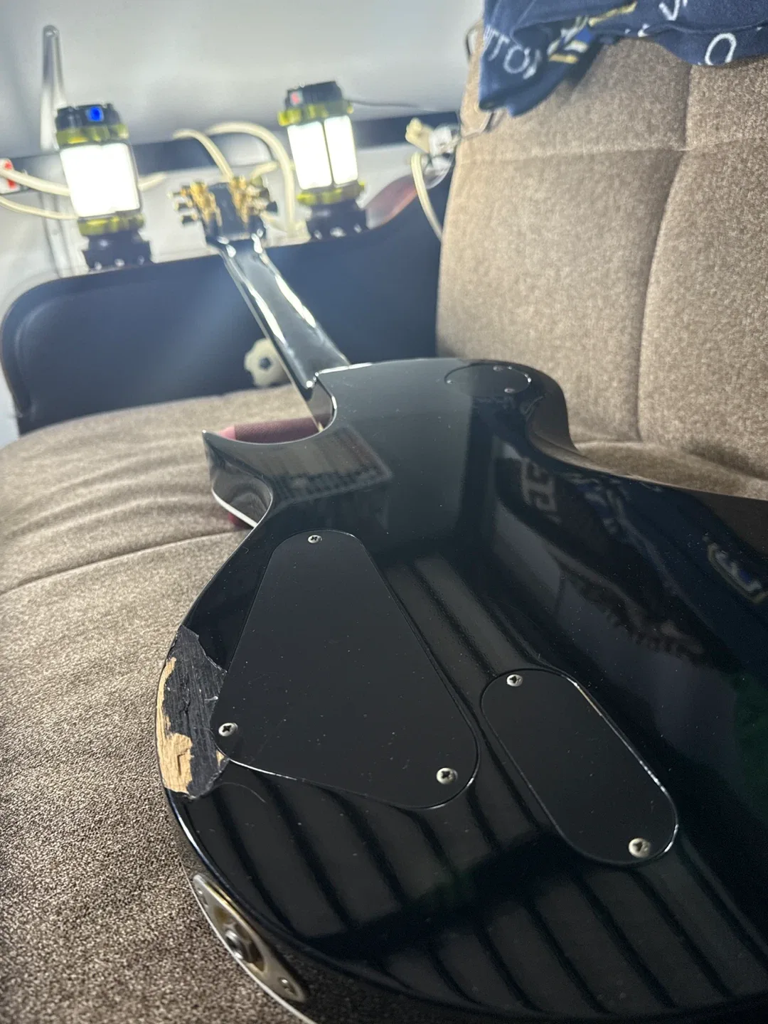 LTD Deluxe Black Electric Guitar image indicator(8)