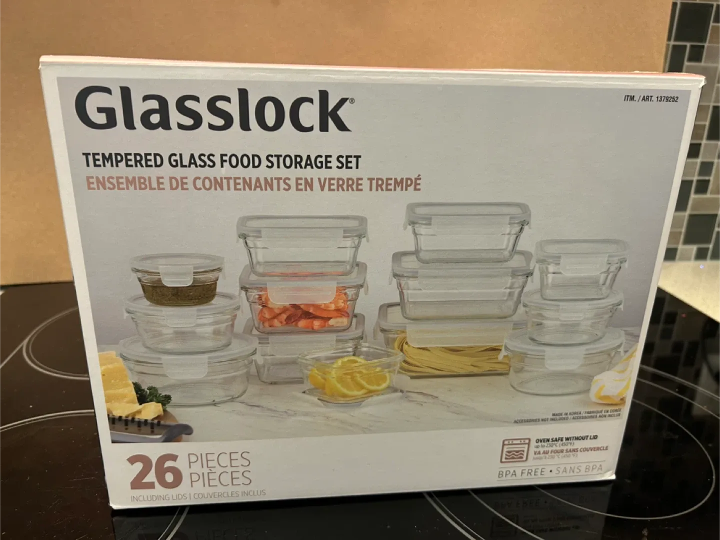 Serving dishes, Christmas decor, glasses