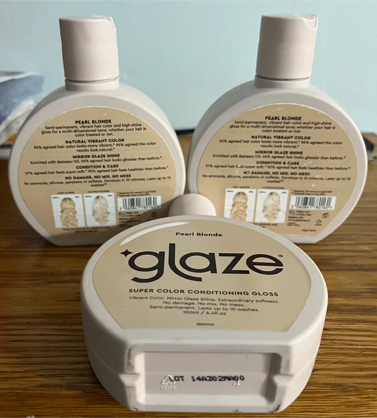 Glaze Pearl Blonde Conditioning Gloss image indicator(3)