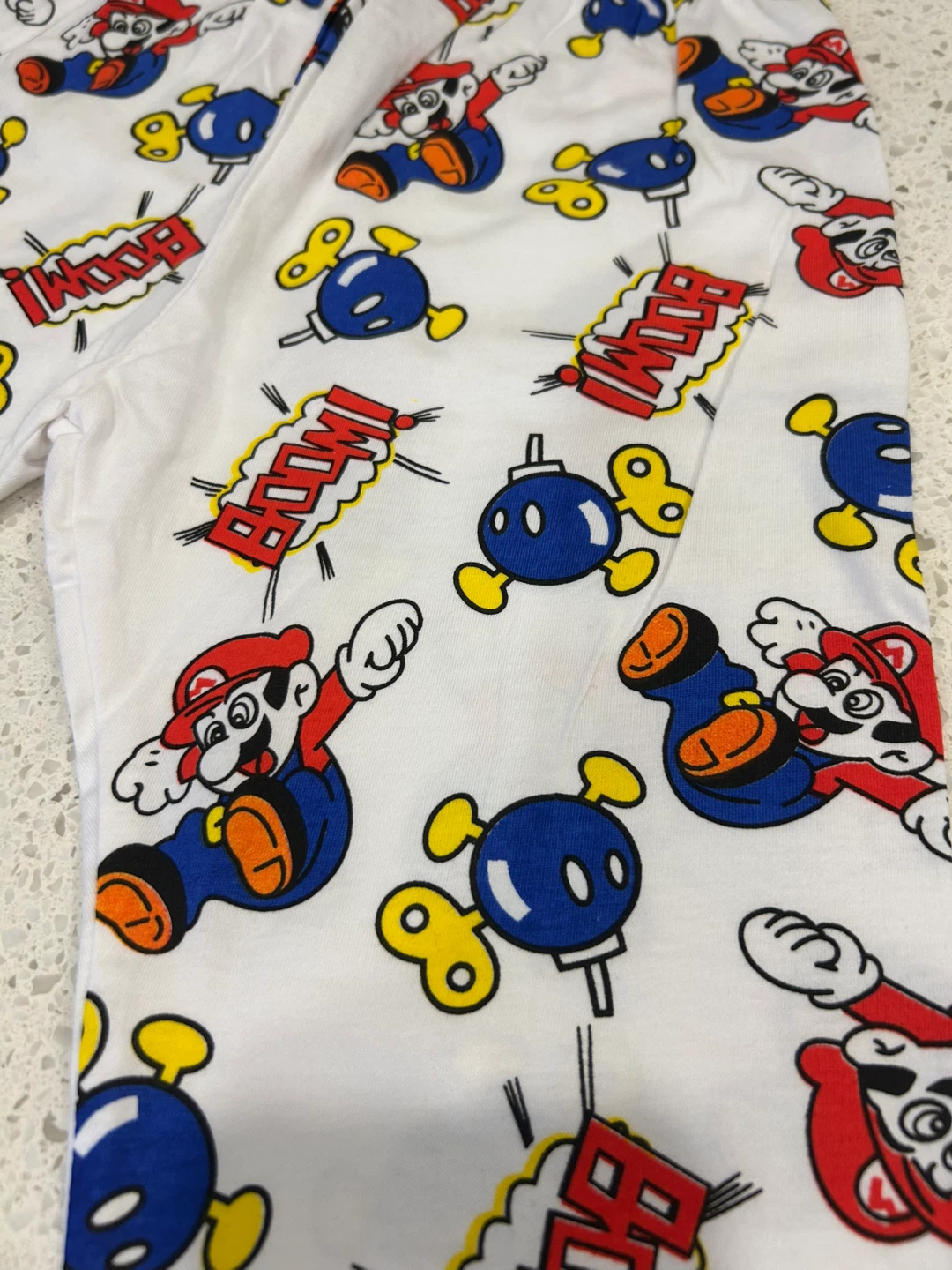 Mario Bros Pajama Set - Size S - 3 y/o - photo 4