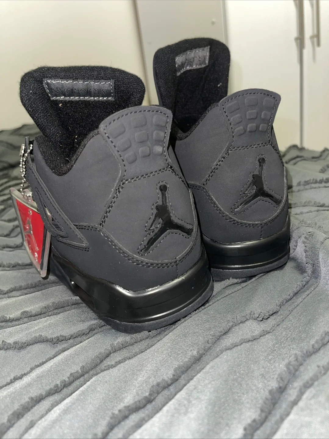 Air Jordan 4 Retro Black Cat Shoes (brand new not used at all) image indicator(2)