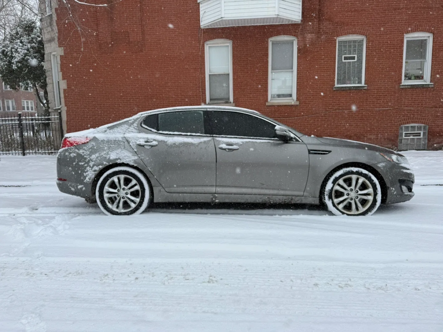 Kia Optima Sedan - Gray 2013