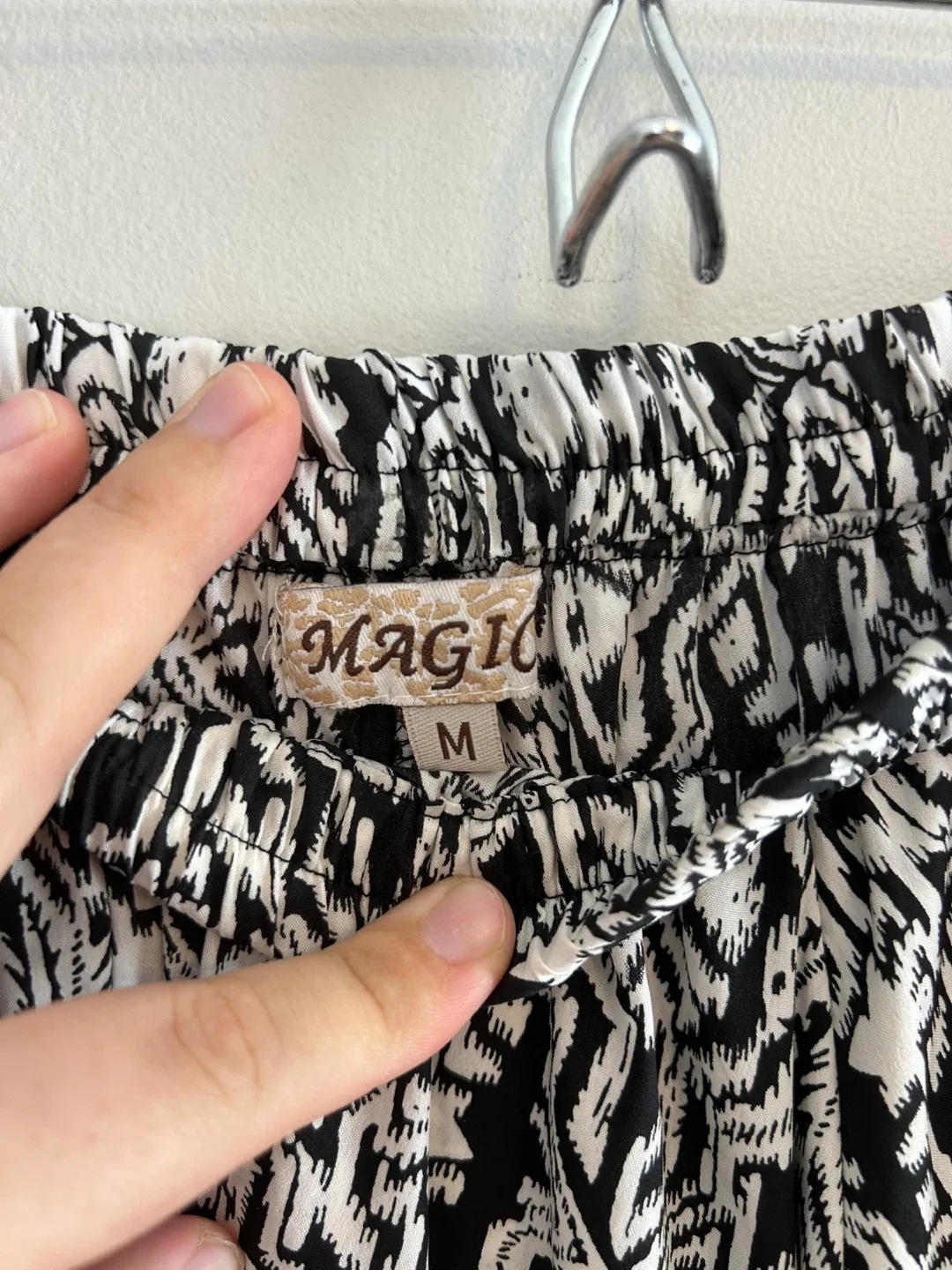 Magic Skirt - Size Medium image indicator(3)