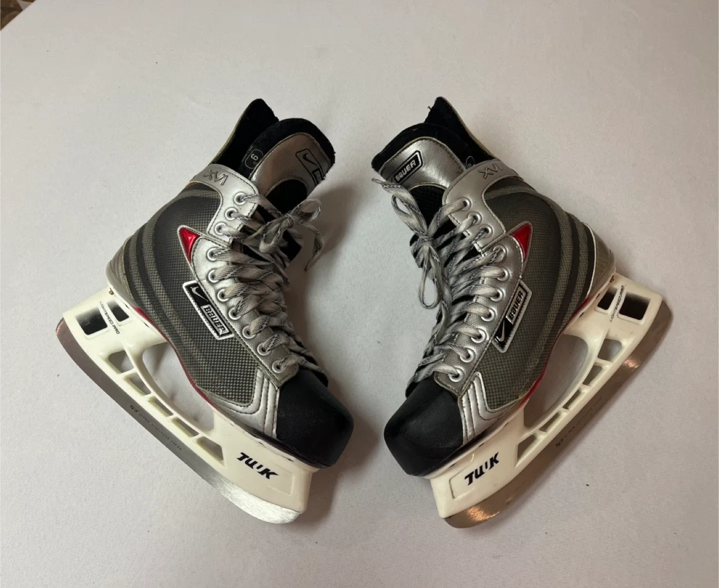 Men’s Skates - Bauer Vapor XVI - size 9 - shoe size 10 or 10.5