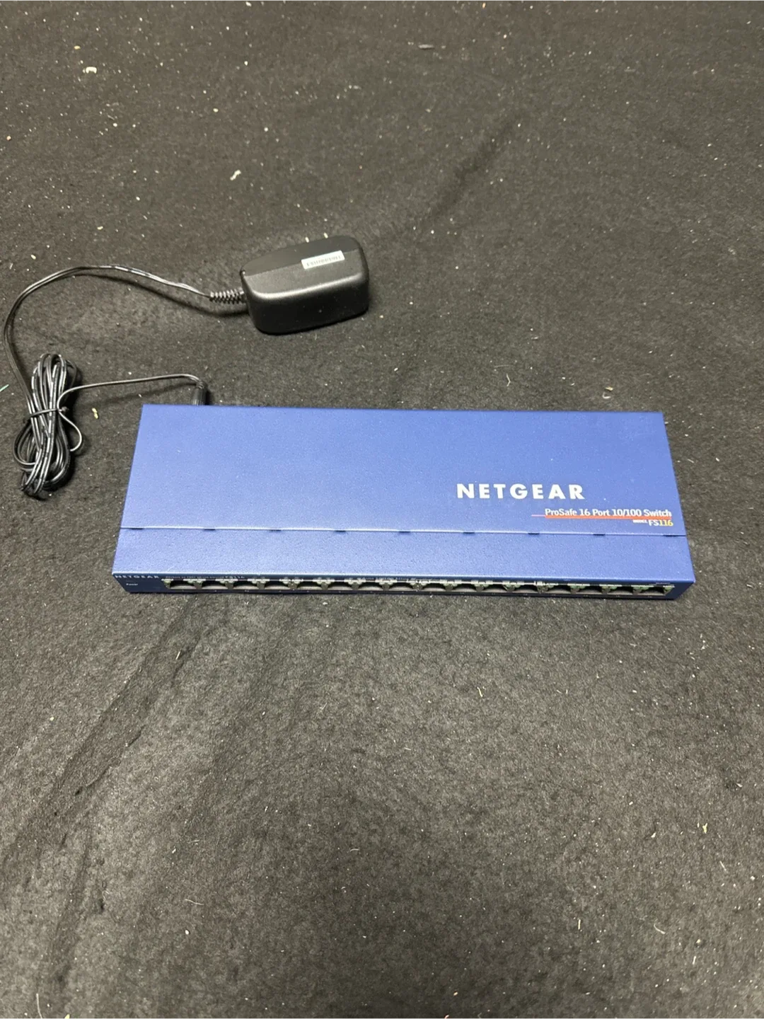 NETGEAR Prosafe 16-Port 10/100 Switch FS116