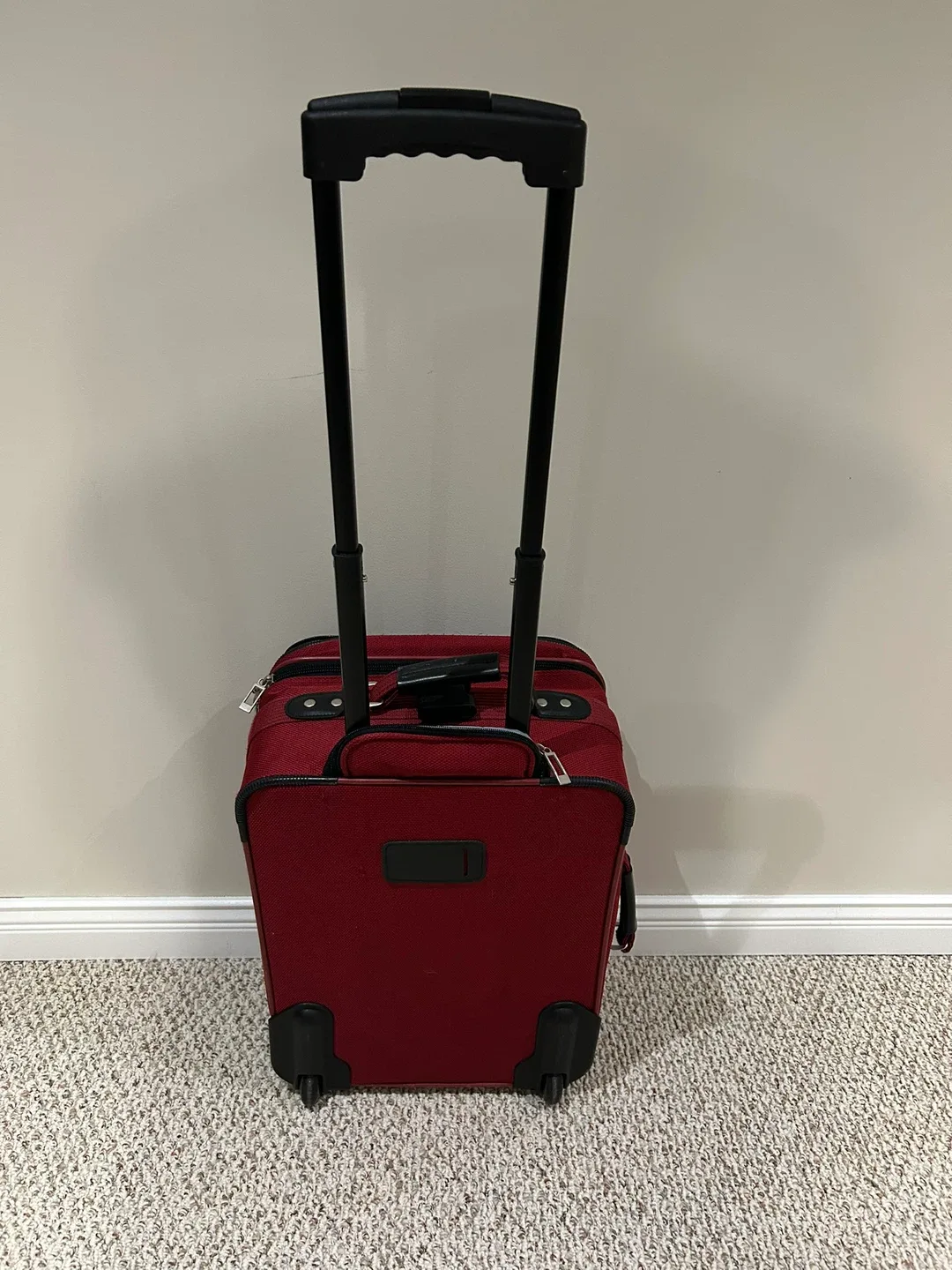 GREAT CARRY ON SIZE SUITCASE (SEE DESCRIPTION) image indicator(5)