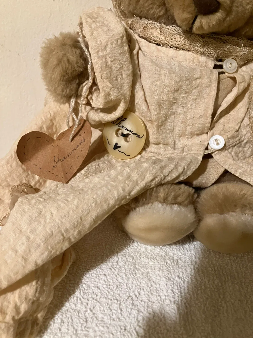 2 Collectible Stuffed Teddy Bears with handmade runner and doily image indicator(3)