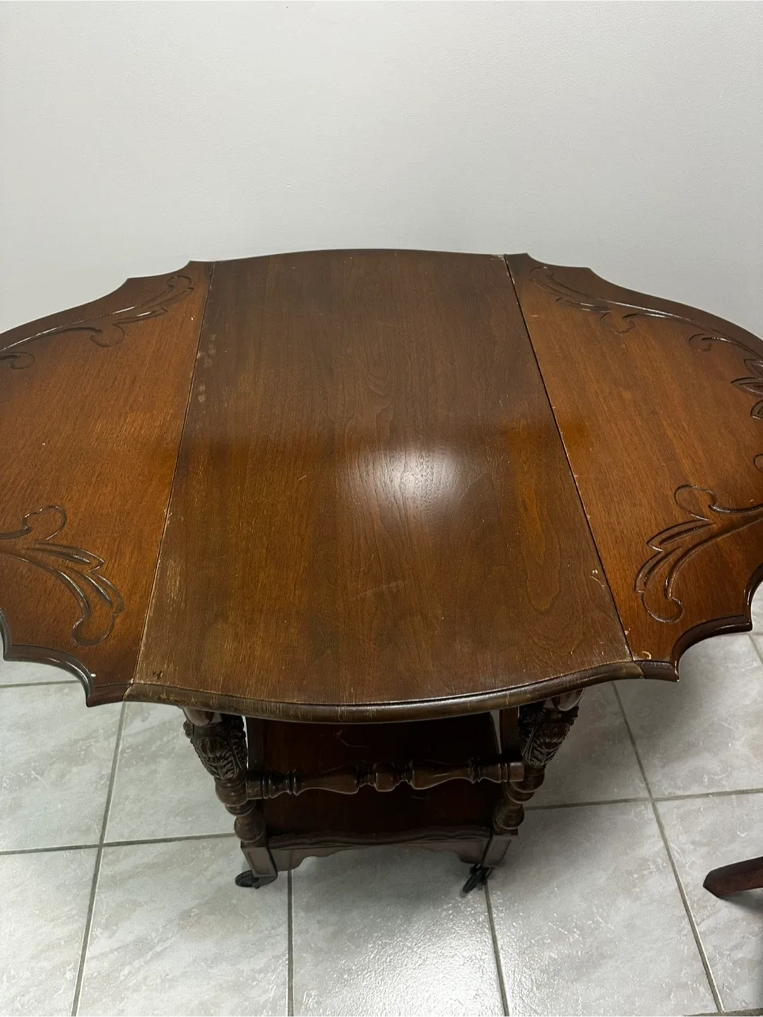 Antique Wooden Tea Cart image indicator(2)