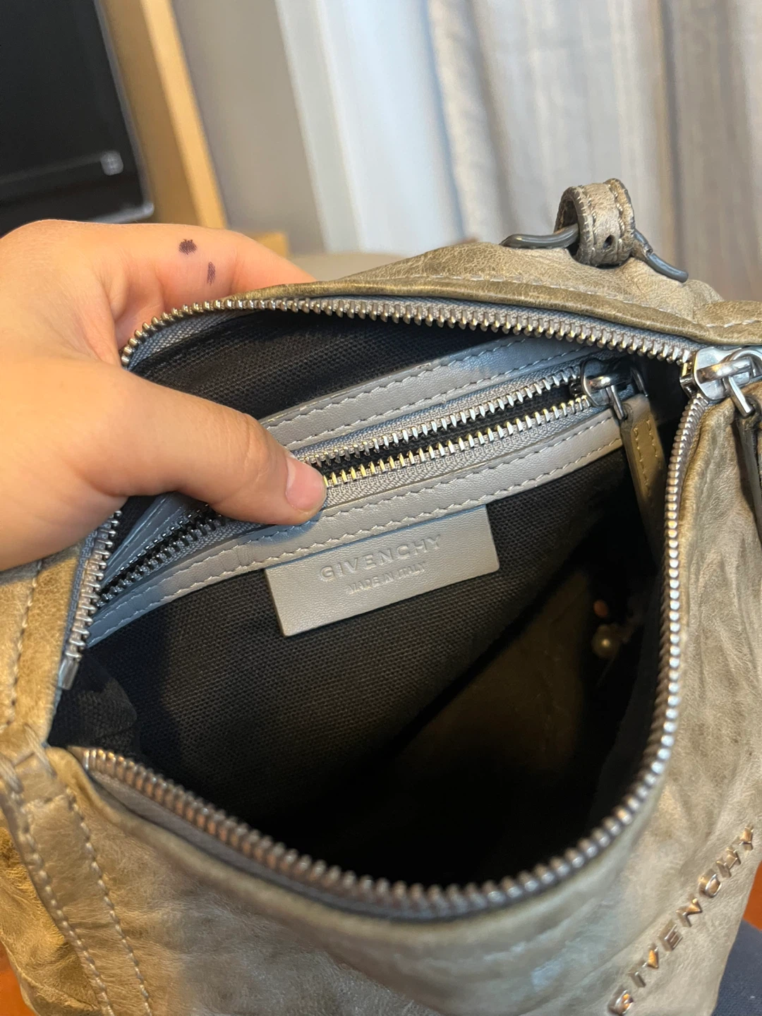 Givenchy Pandora Crossbody Bag - photo 4