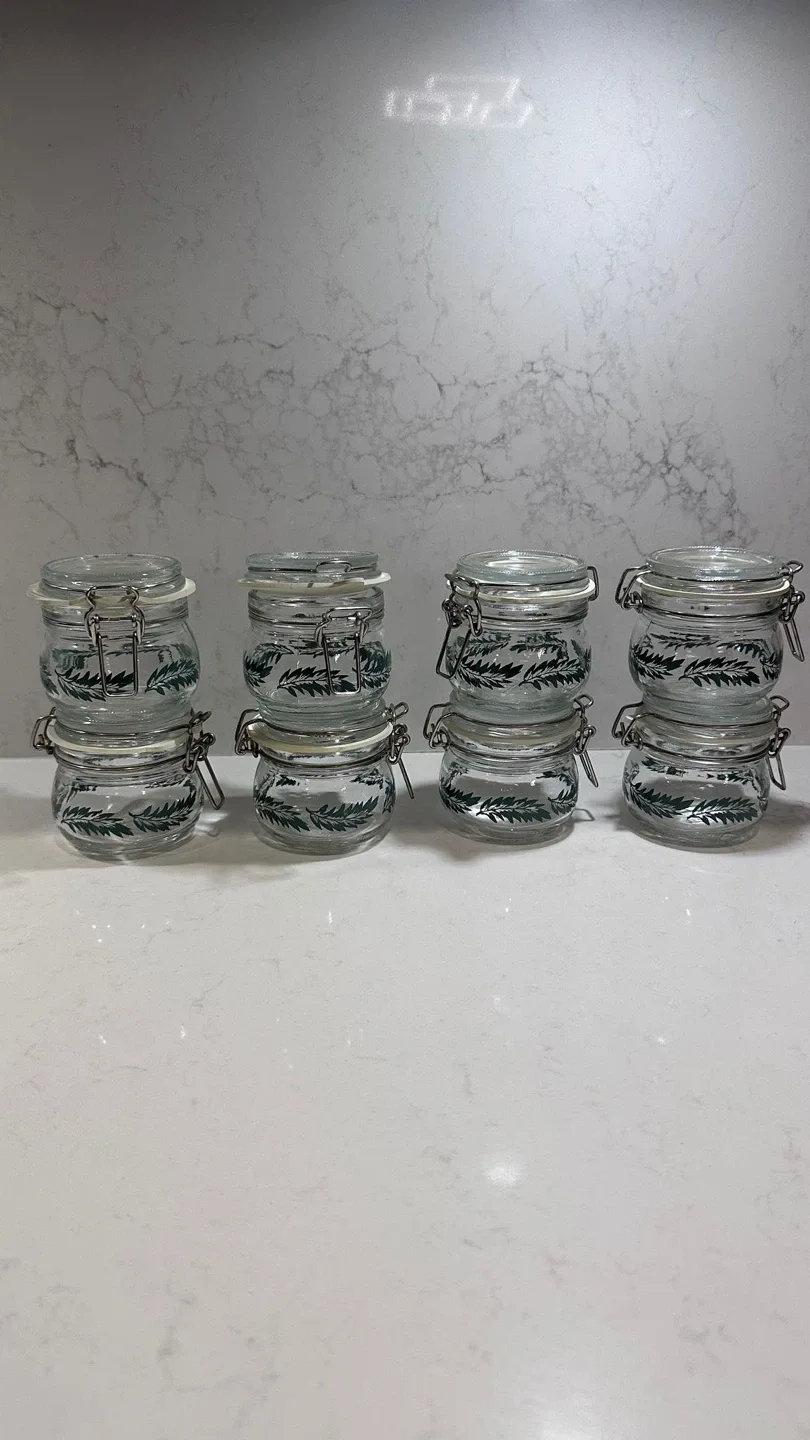 Set of 6 Glass Jars with Lids