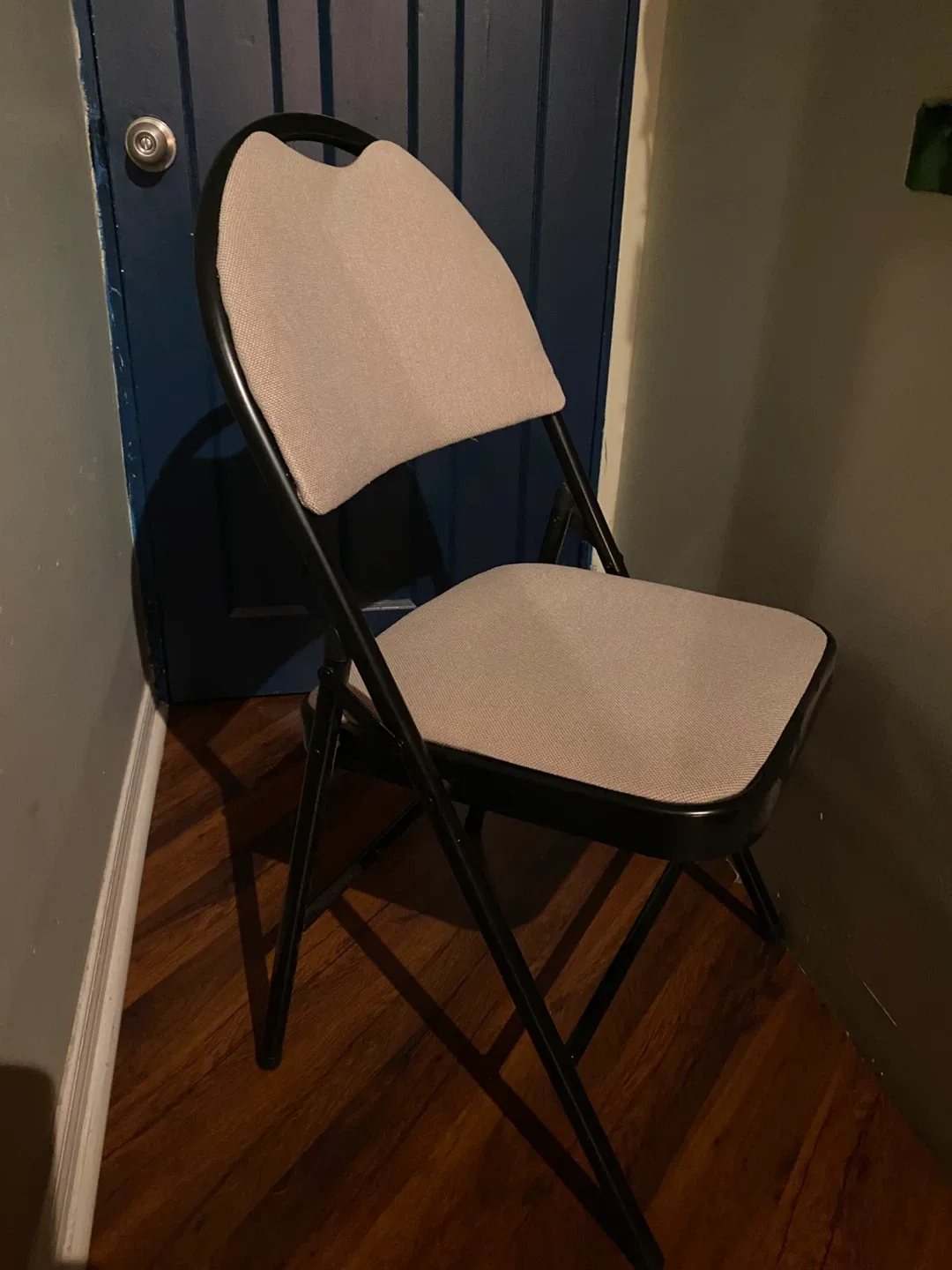 2 Folding Chair - Black Frame, Beige Seat