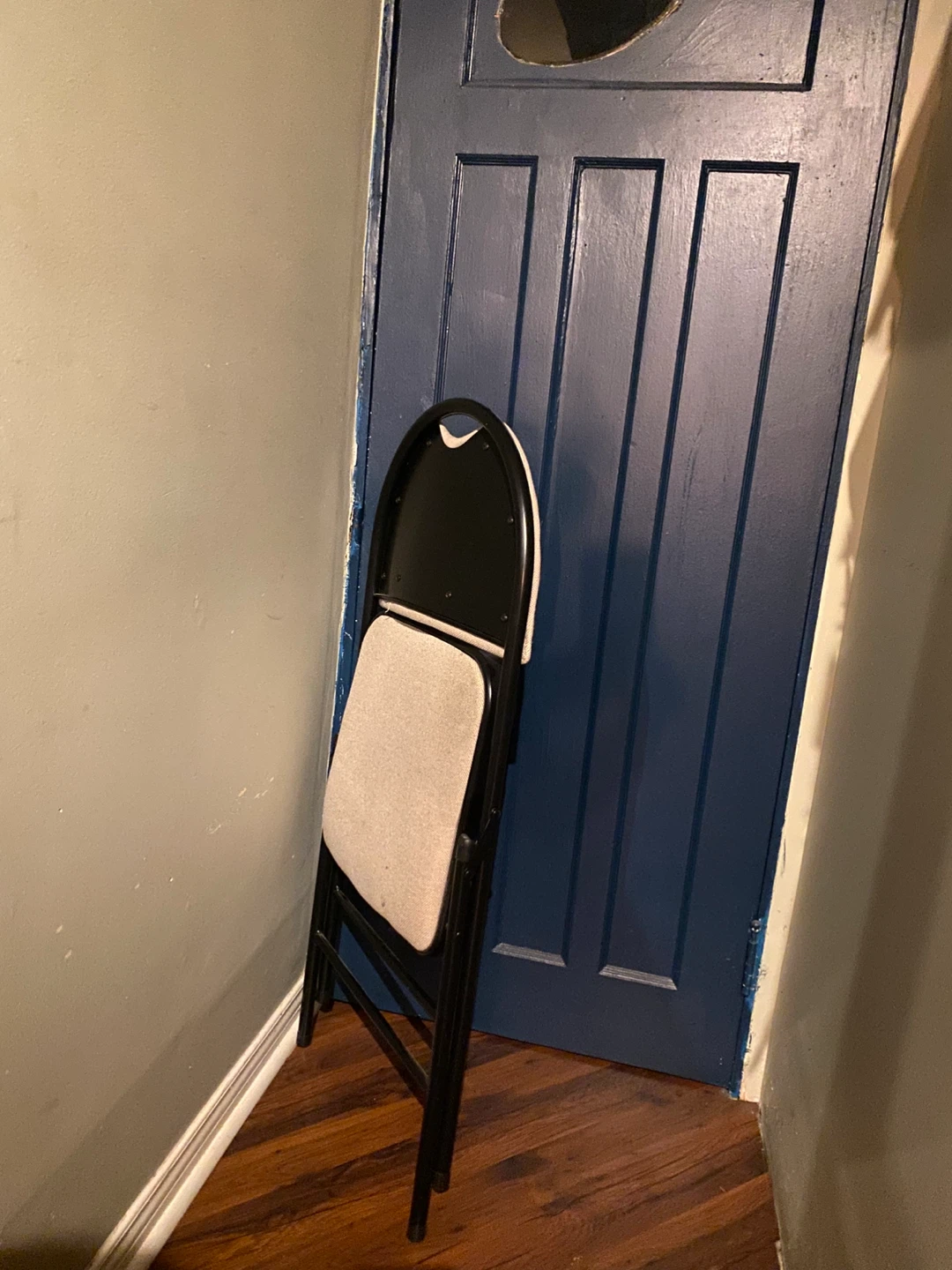 2 Folding Chair - Black Frame, Beige Seat - photo 3