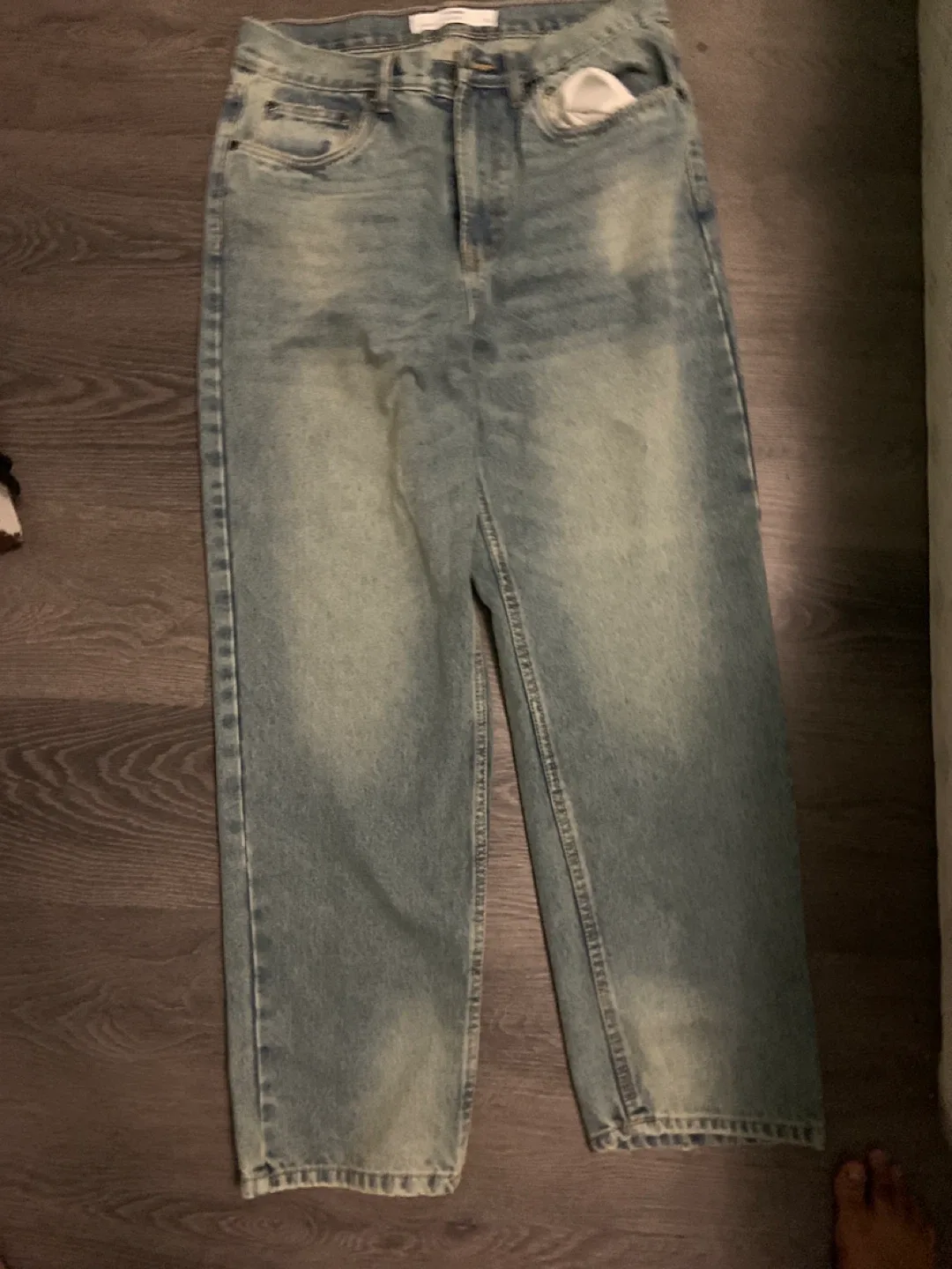 UH Denim Baggy Jeans - Size 32 image indicator(2)