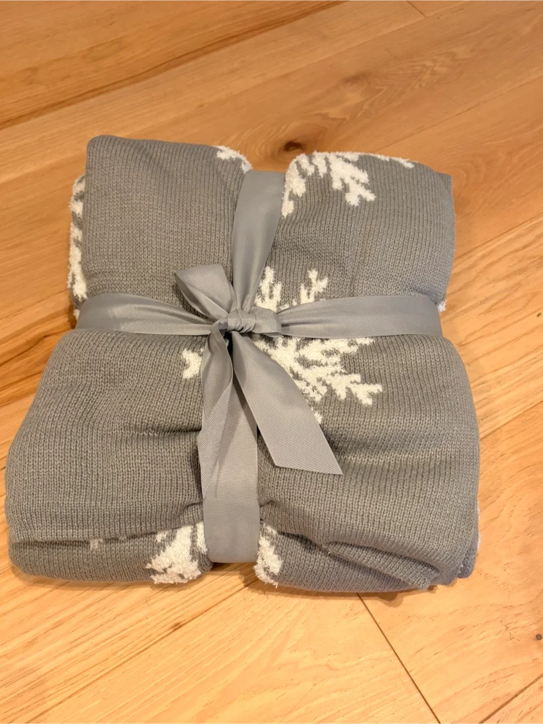 Reversible Snowflake Throw Blanket