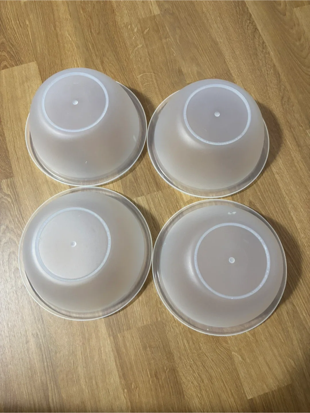 Set of 4 Clear Plastic Mixing Bowls image indicator(2)