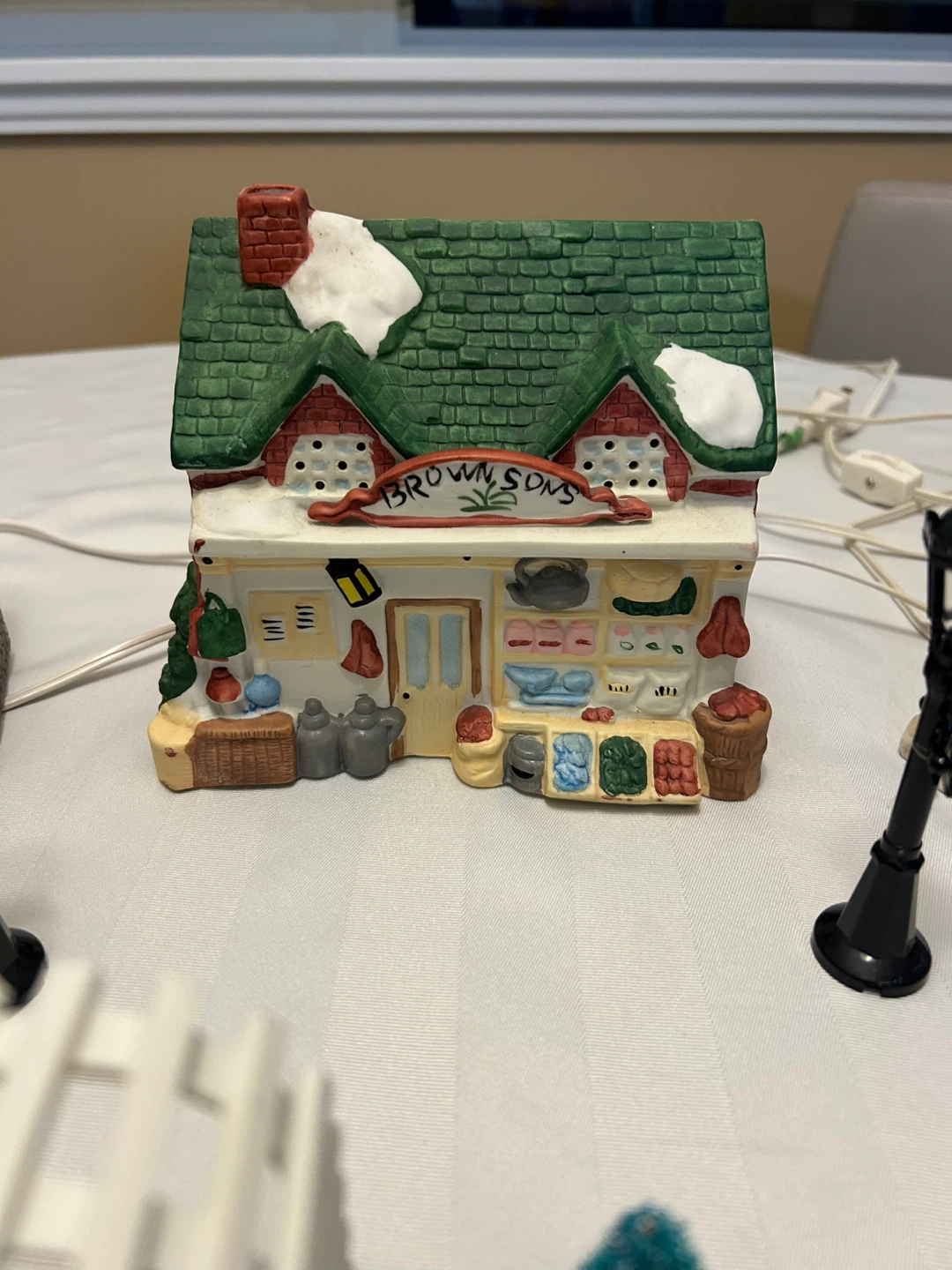 Vintage Ceramic Lighted Christmas Village Collection - photo 5