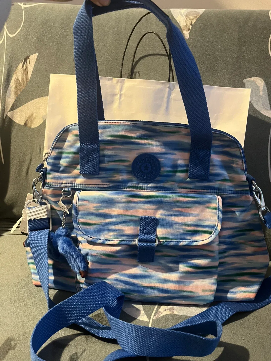 Kipling Art M Handbag - Blue/Pink Swirl