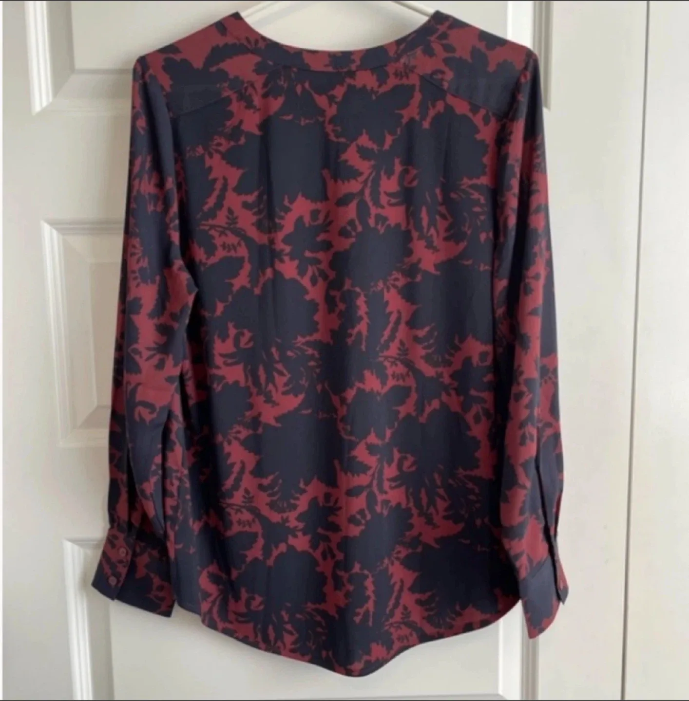 Ann Taylor Floral Print Blouse - Size M image indicator(3)