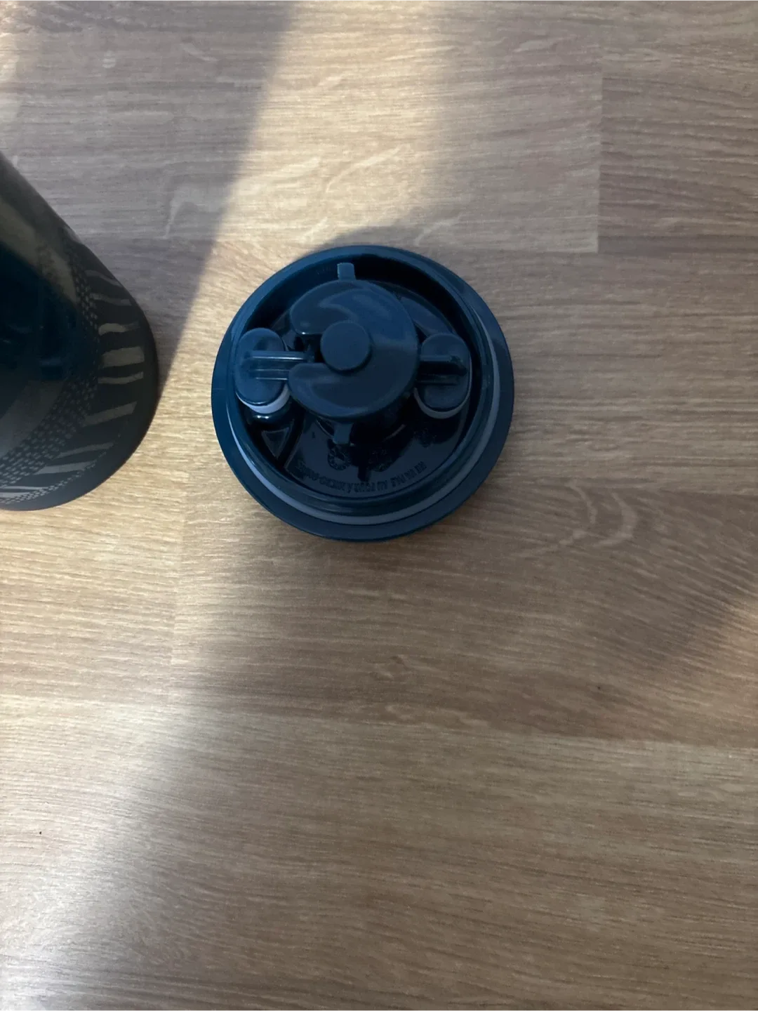 Tumbler - Dark Green image indicator(3)