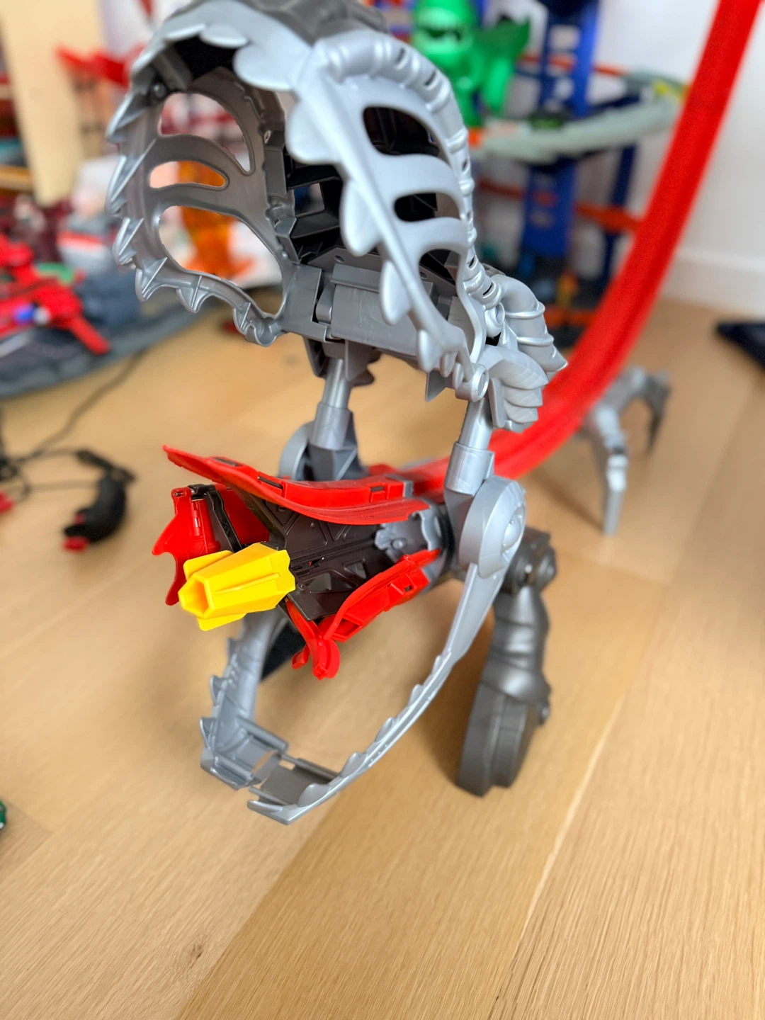Monster Jam ThunderROARus Drop Playset