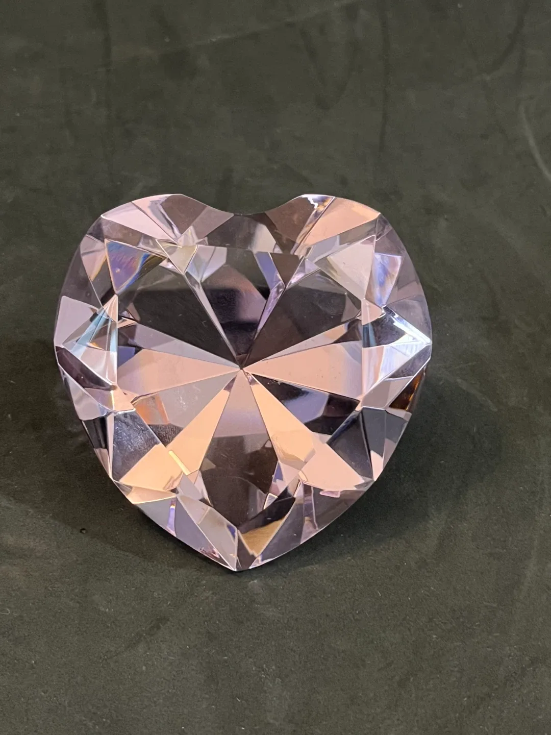 Pink Crystal Heart Paperweight image indicator(4)