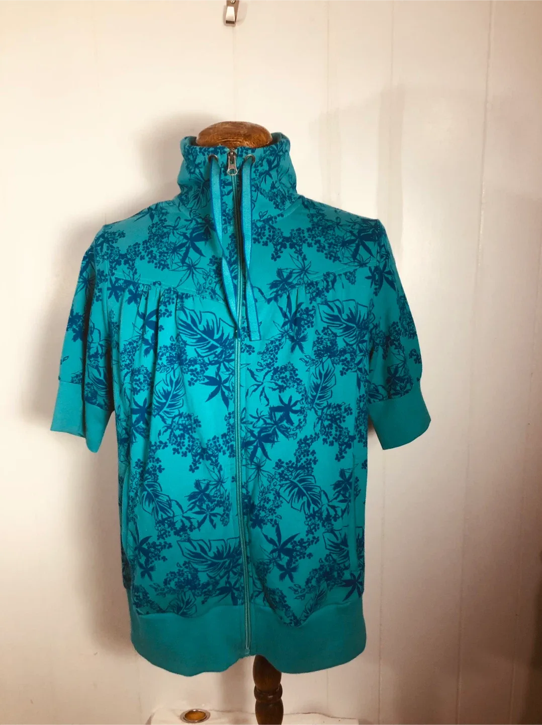 Women’s Teal Blue Sweater. Size 1X