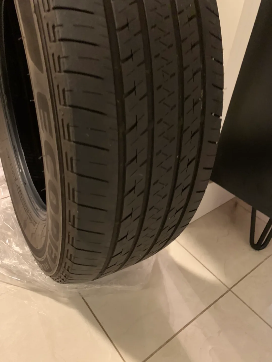 4 Bridgestone Ecopia HL-422 Plus Tire 235/65R17 image indicator(10)